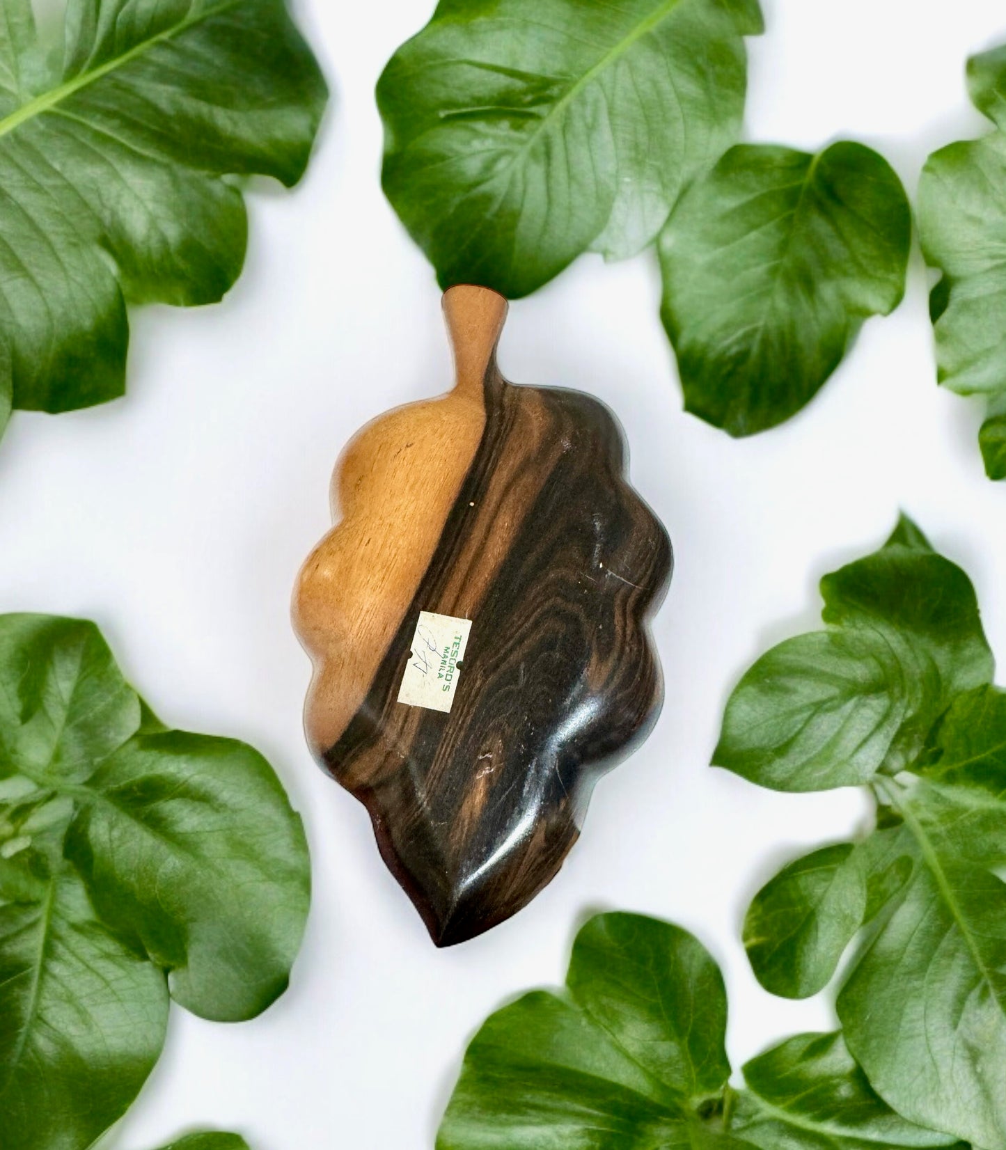 4x Wooden Leaf Dishes