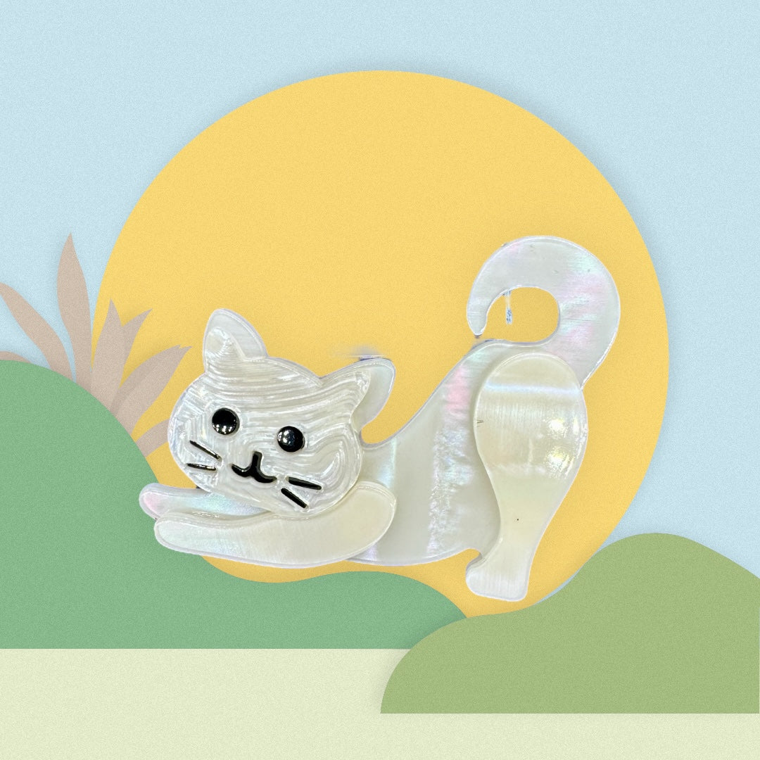 Acrylic white cat brooch