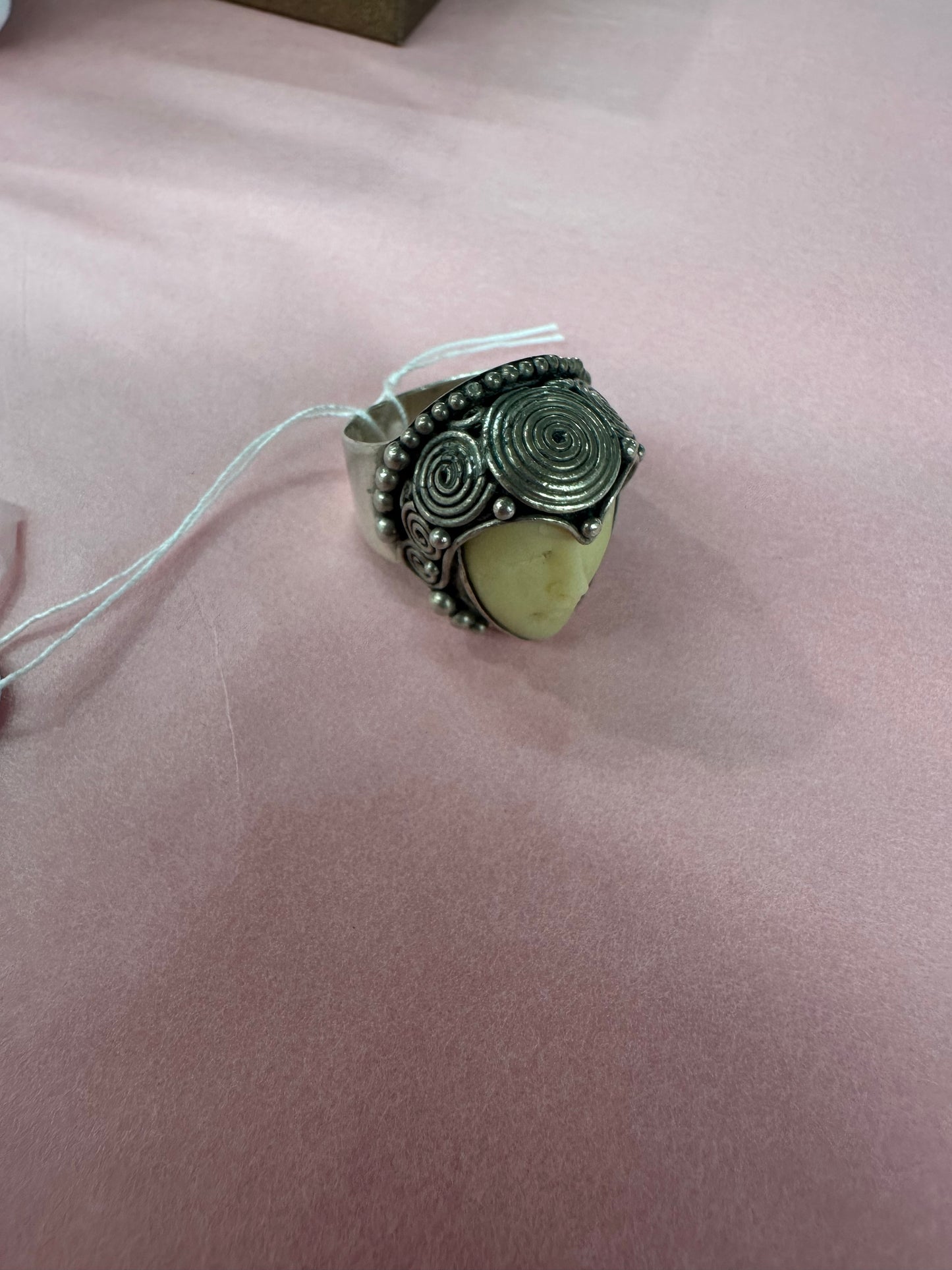 Vintage 925 Sajen Sleeping Princess, Hand Carved Bone Ring