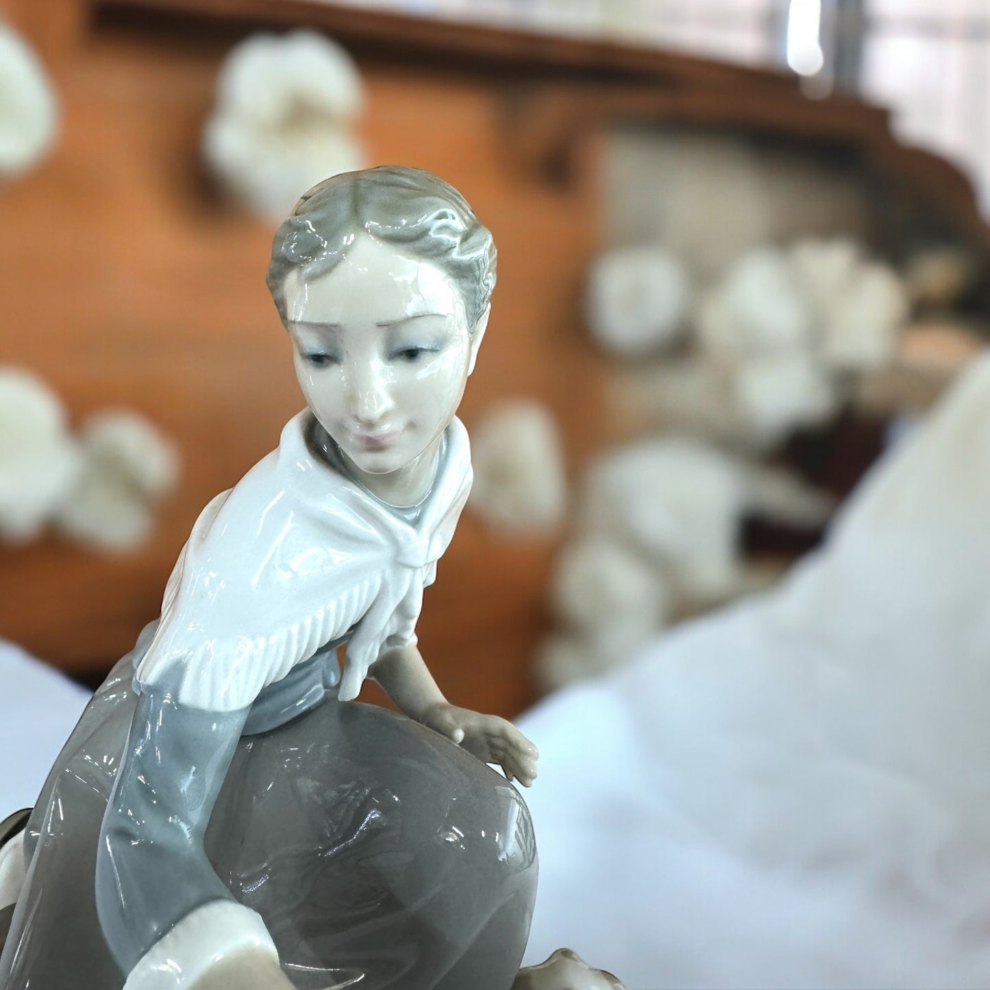 LIadro "Caressing A Little Calf" Porcelain Figurine #4827