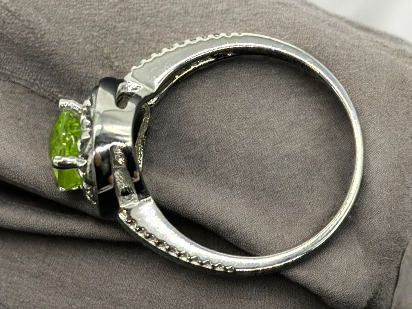 925 Sterling Silver Natural Periodot Ring