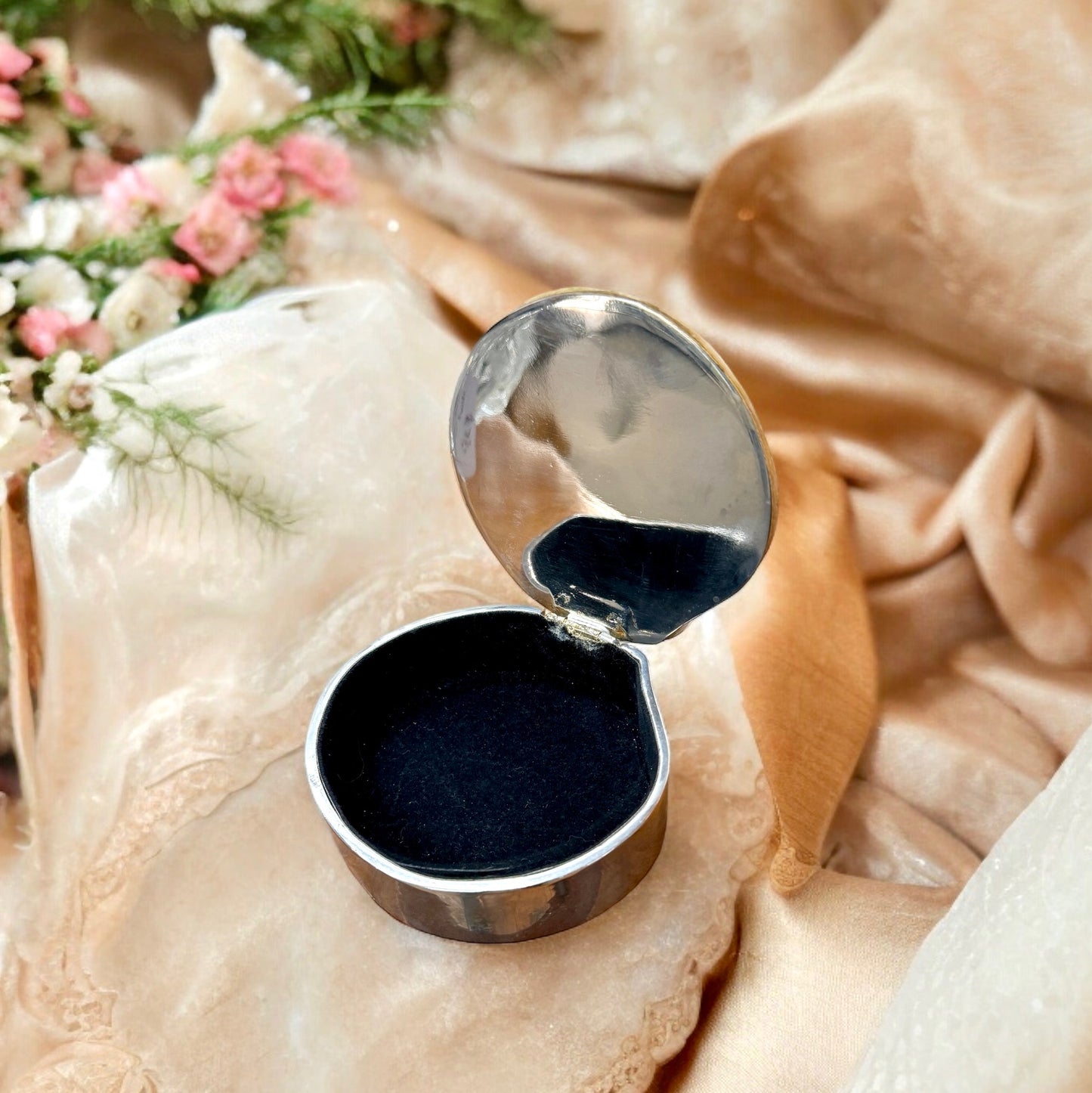 Shell made Jewellery Box