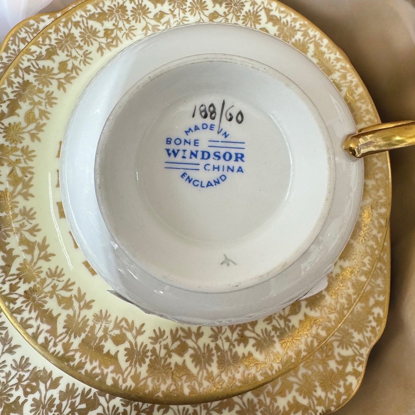 Windsor Tea trio Golden