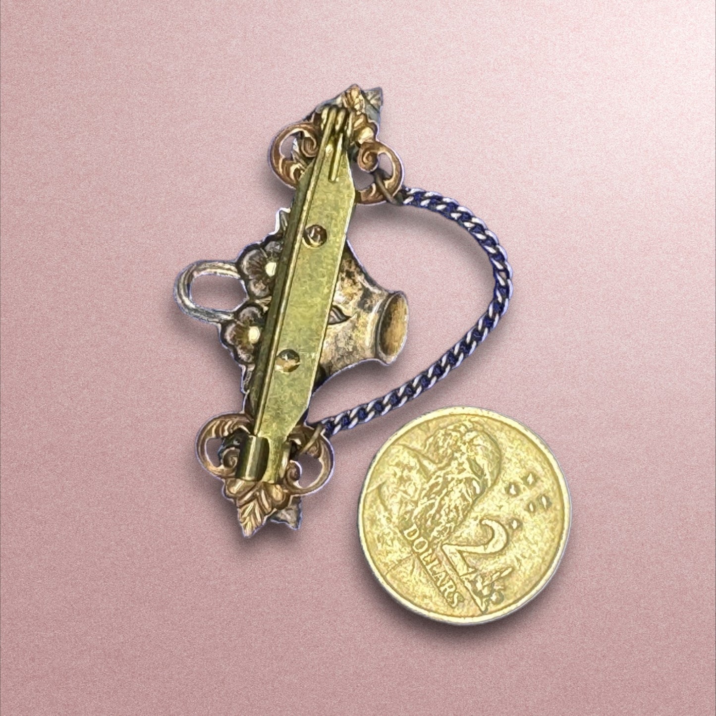 Brooch