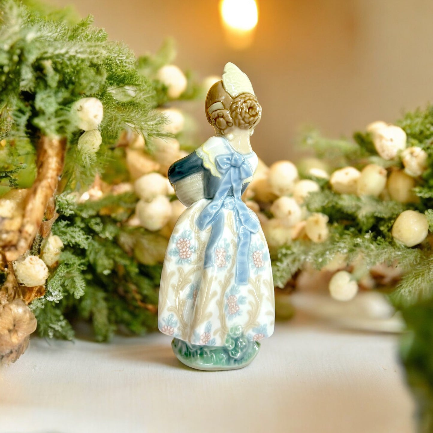 Lladro 4841 Valencia Girl Carrying Basket of Oranges Porcelain, Made in Spain 1973