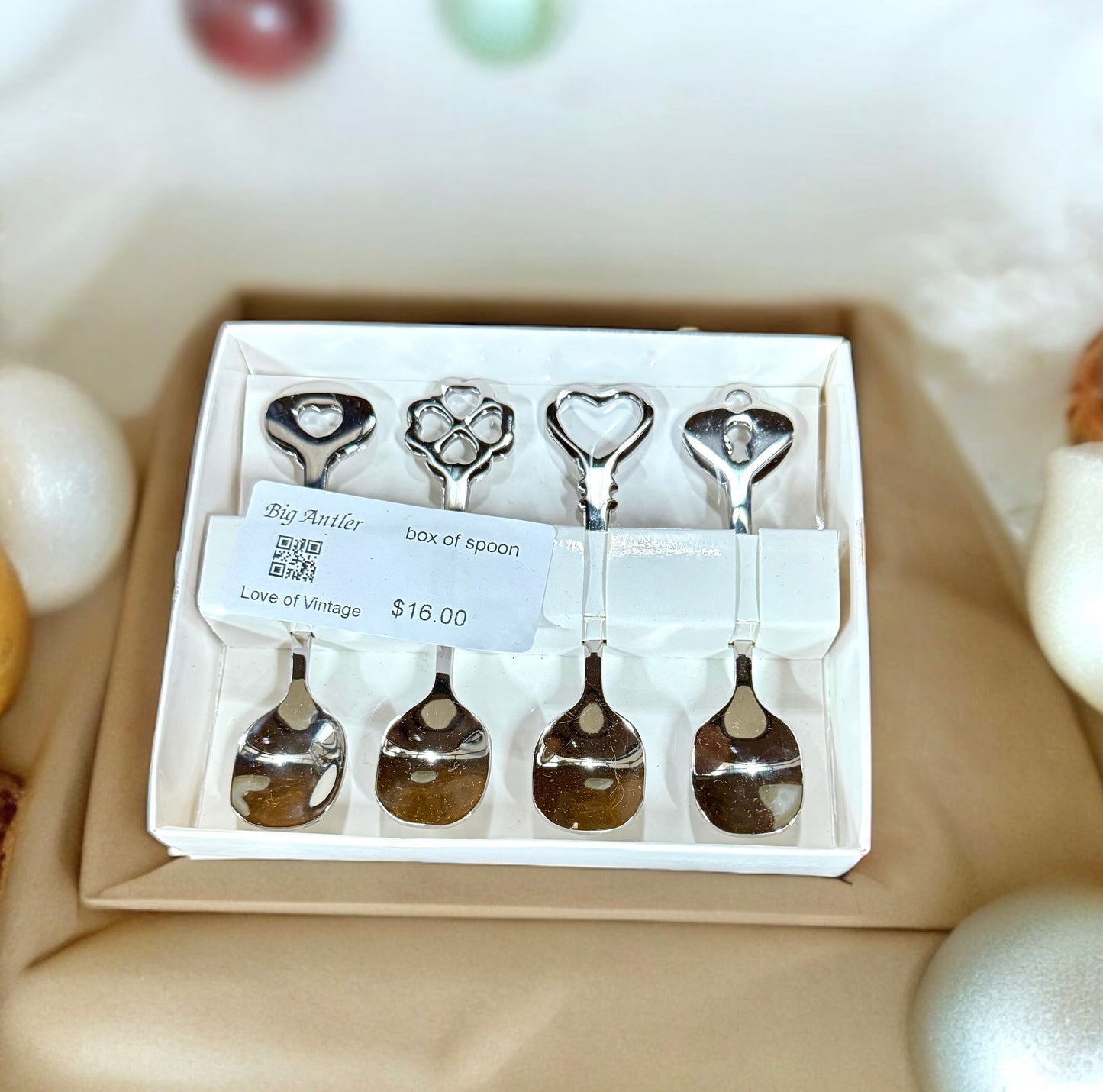 Boxed spoons