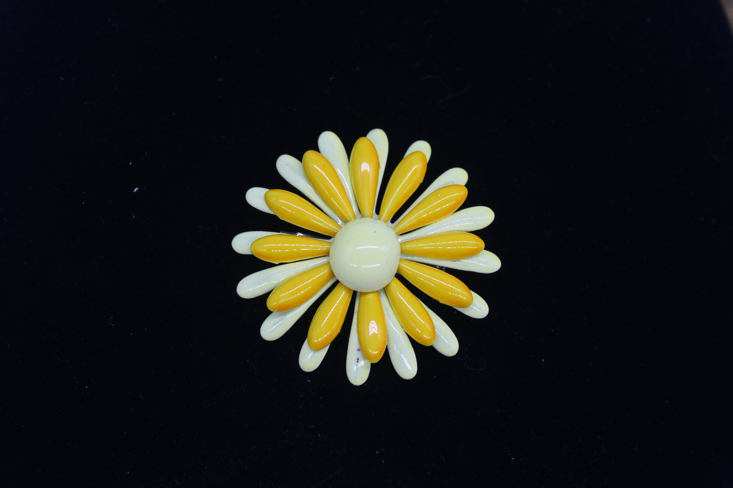 1960s USA Enamel Flower Brooch