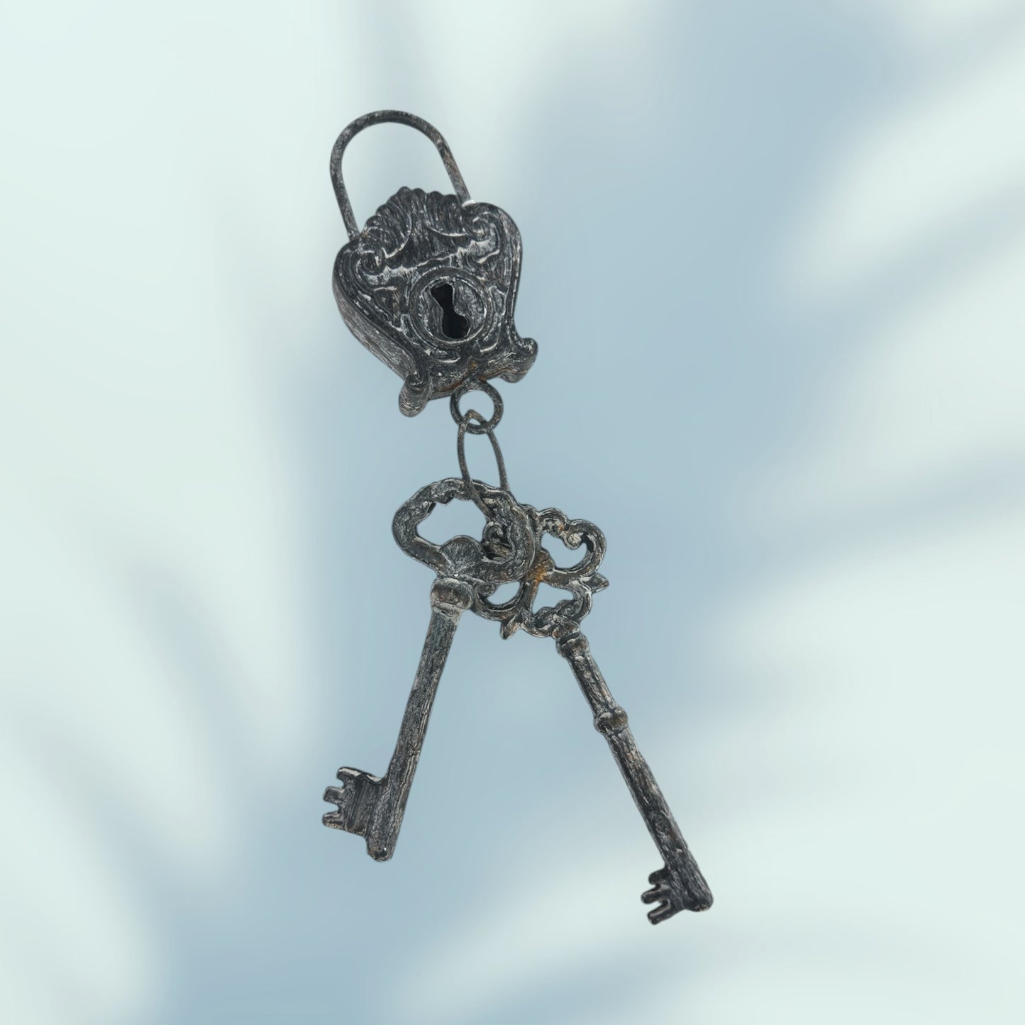 2 Keys & Lock