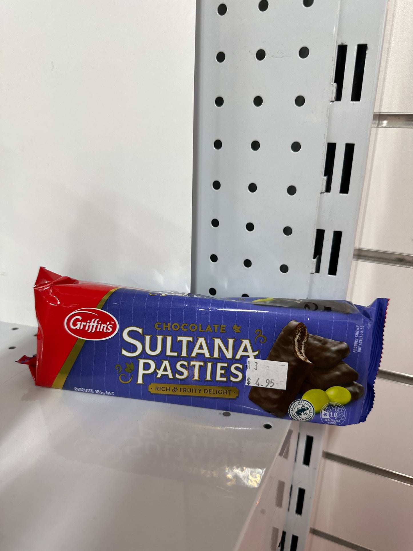 Griffin’s Chocolate Sultana Pasties 185g