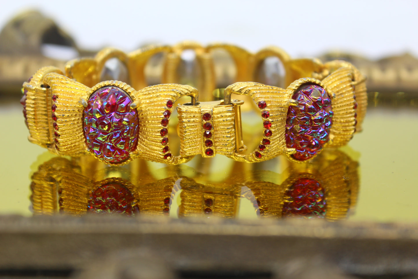 1980s Textured Gold Tone Bracelet