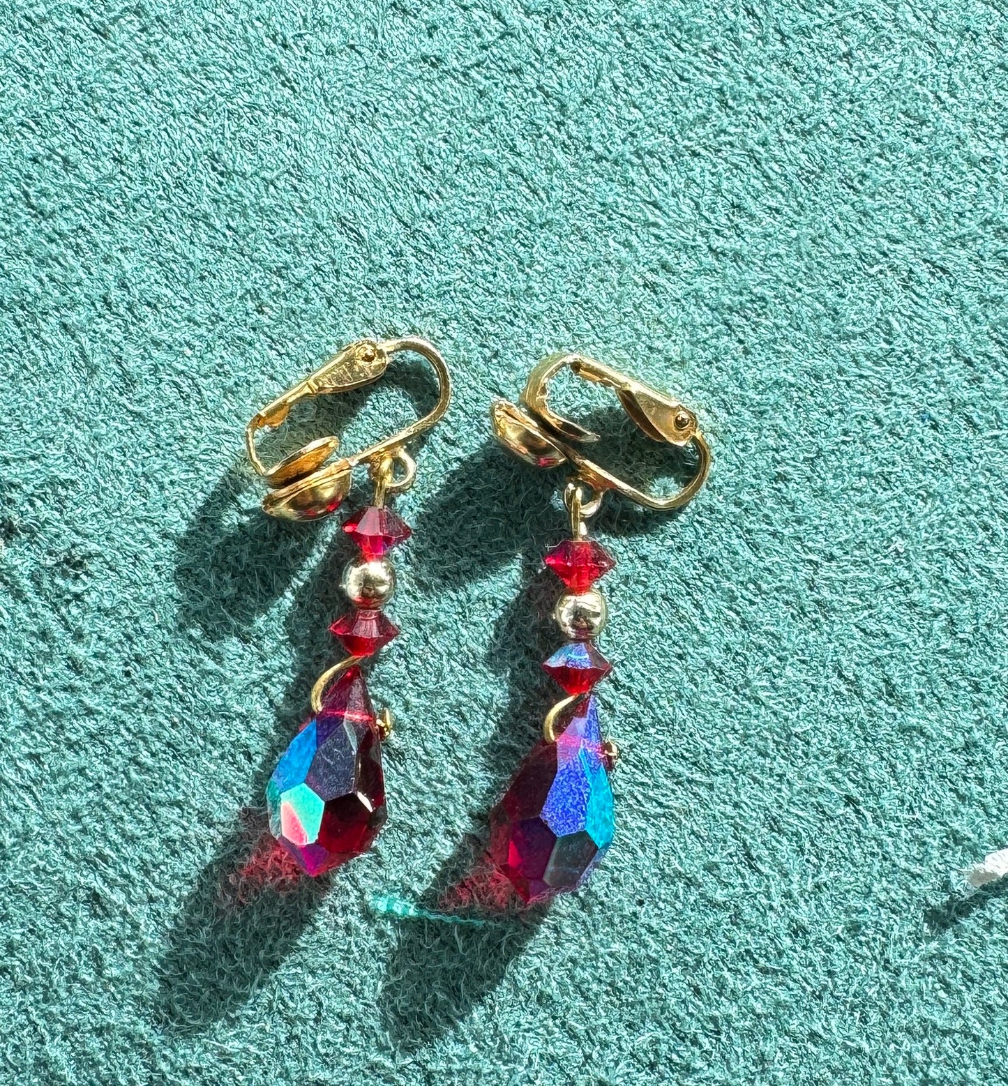 Aurora Borealis Red Beads Necklace + Earrings