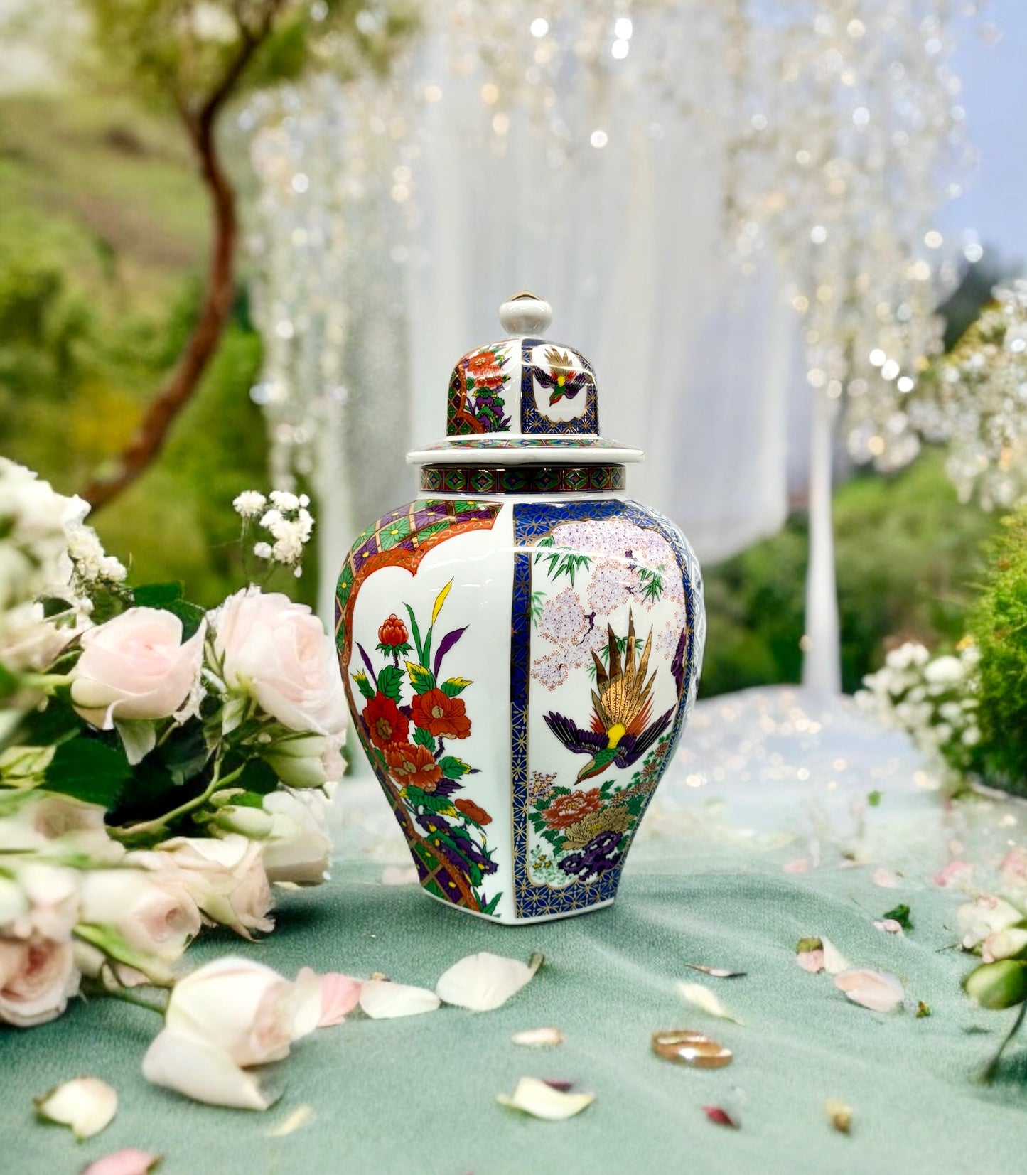 Japanese Imari Lidded Vase