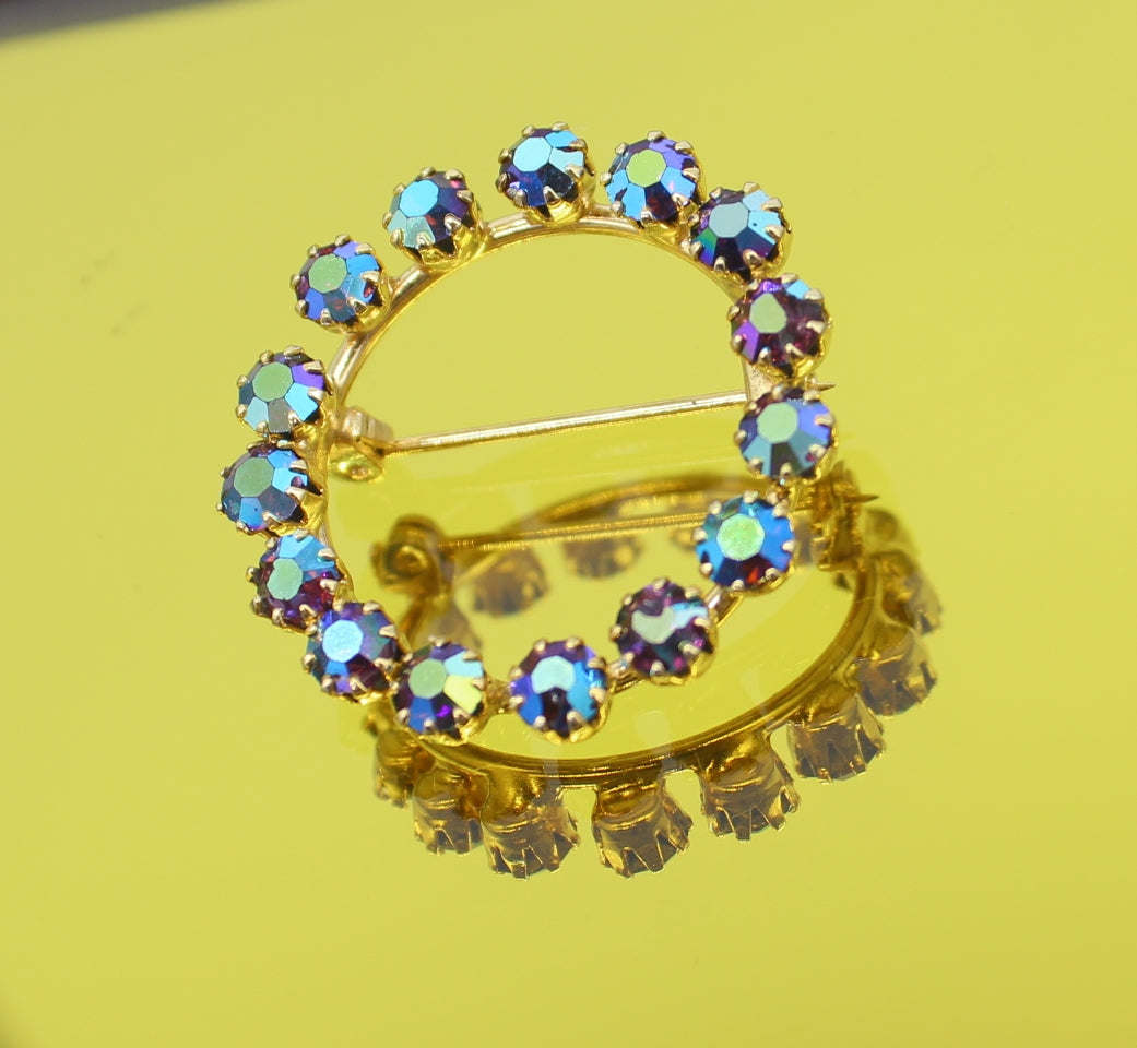 Vintage USA Aurora Brooch