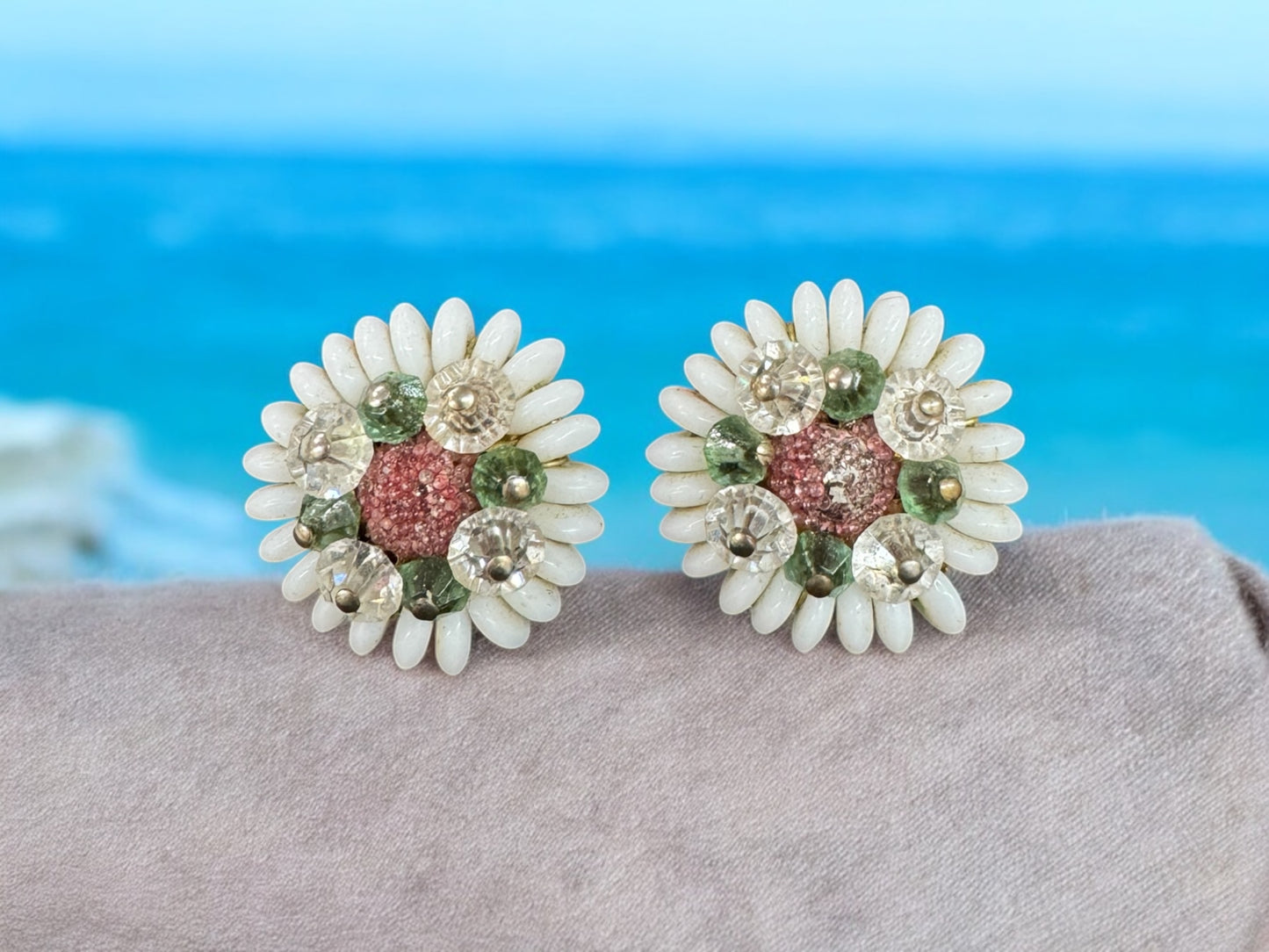 1950’s vintage clip on Earrings