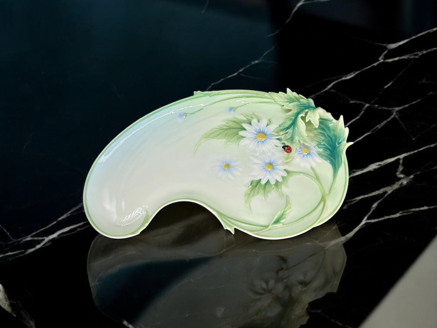 38cm Franz Collection Ladybug Platter,home decor,sculpture plate