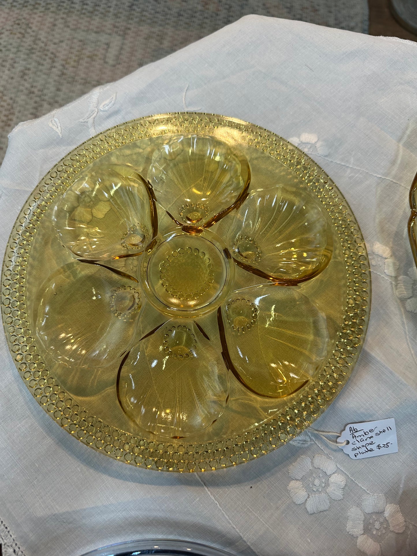 Amber Clam shell shape Plate