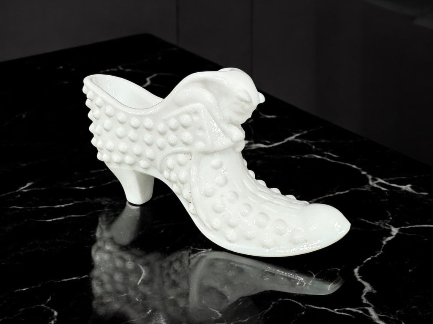Vintage Fenton Hobnail Shoe, White Milk Glass Shoe, Hobnail Shoe, Cat Slipper, Hobnail, Milk Glass, Fenton