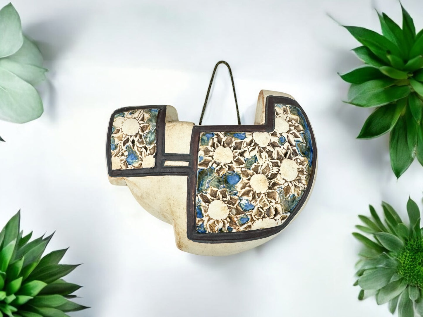 Tenmiku wall hanging pottery vase,wall pocket