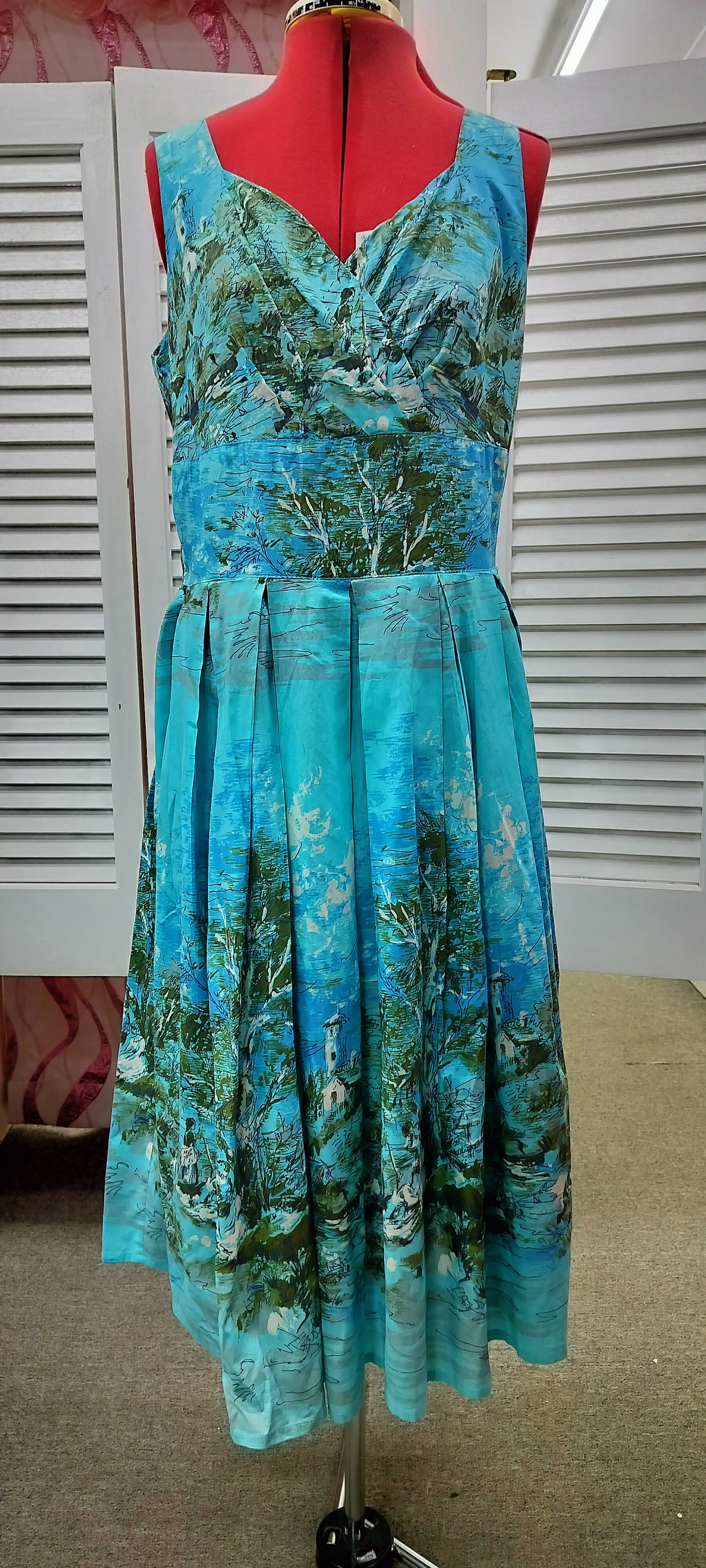Lazy Bones soft blue printed day dress. Size-L.
