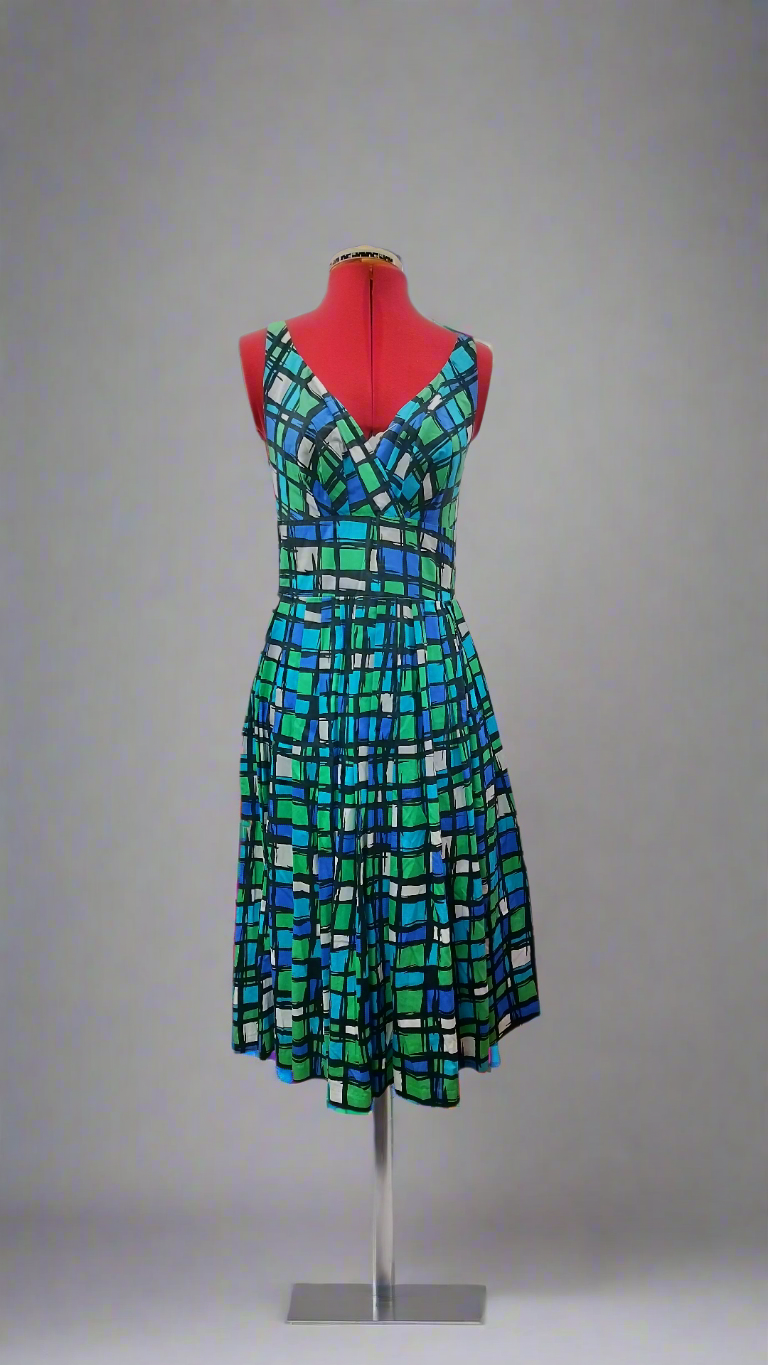 Retro Spec'd cotton day dress. Size- 10.