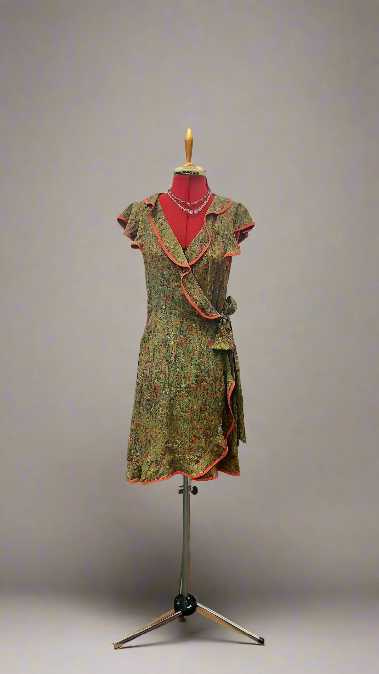 Cute Alannah Hill label wrap-around,tie belt. Size-10