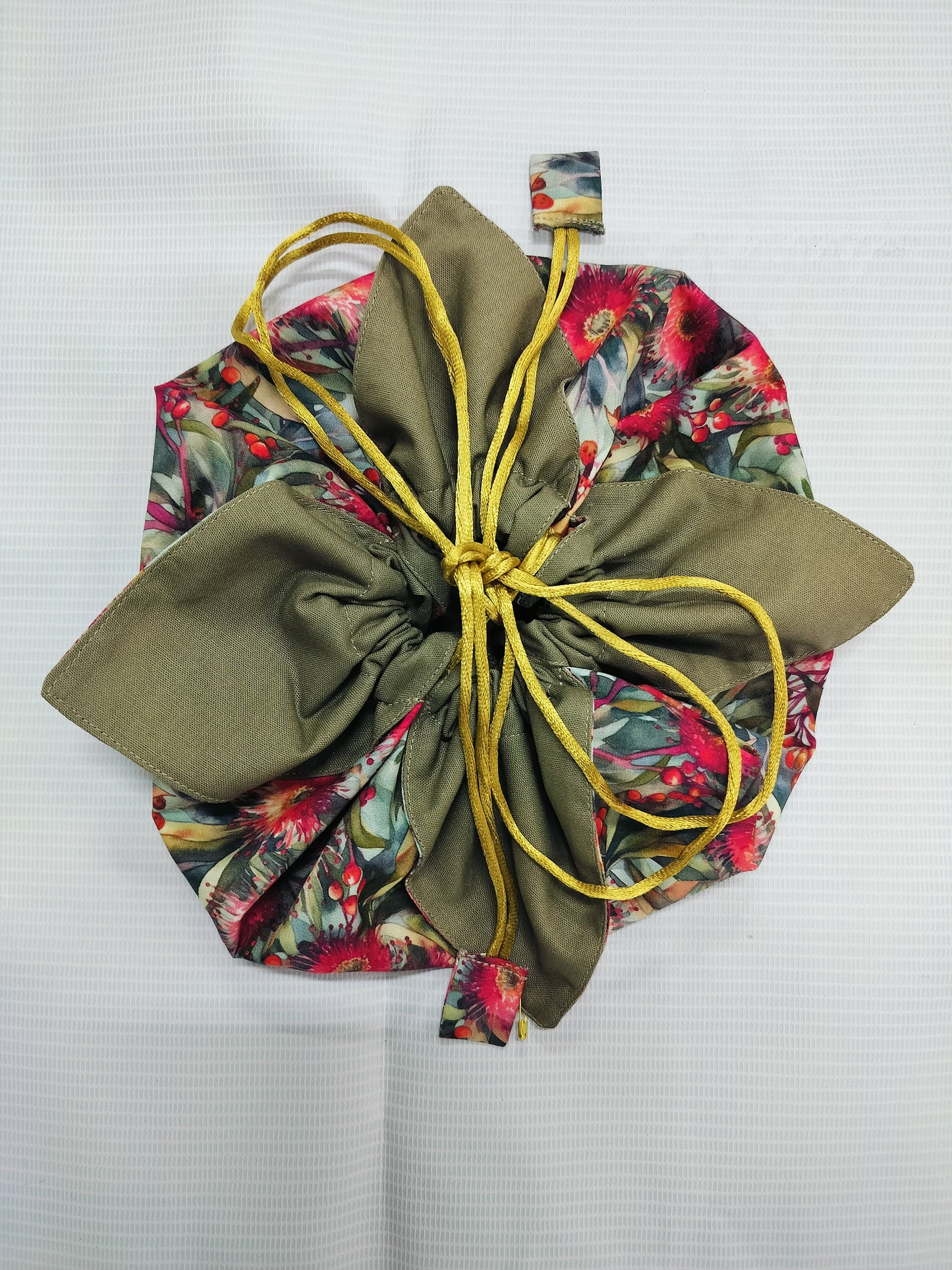 Lotus Bag Gumnut Flower
