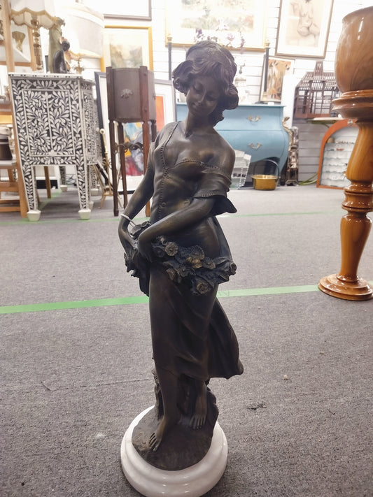 Lady Statue Minor Damage As Is