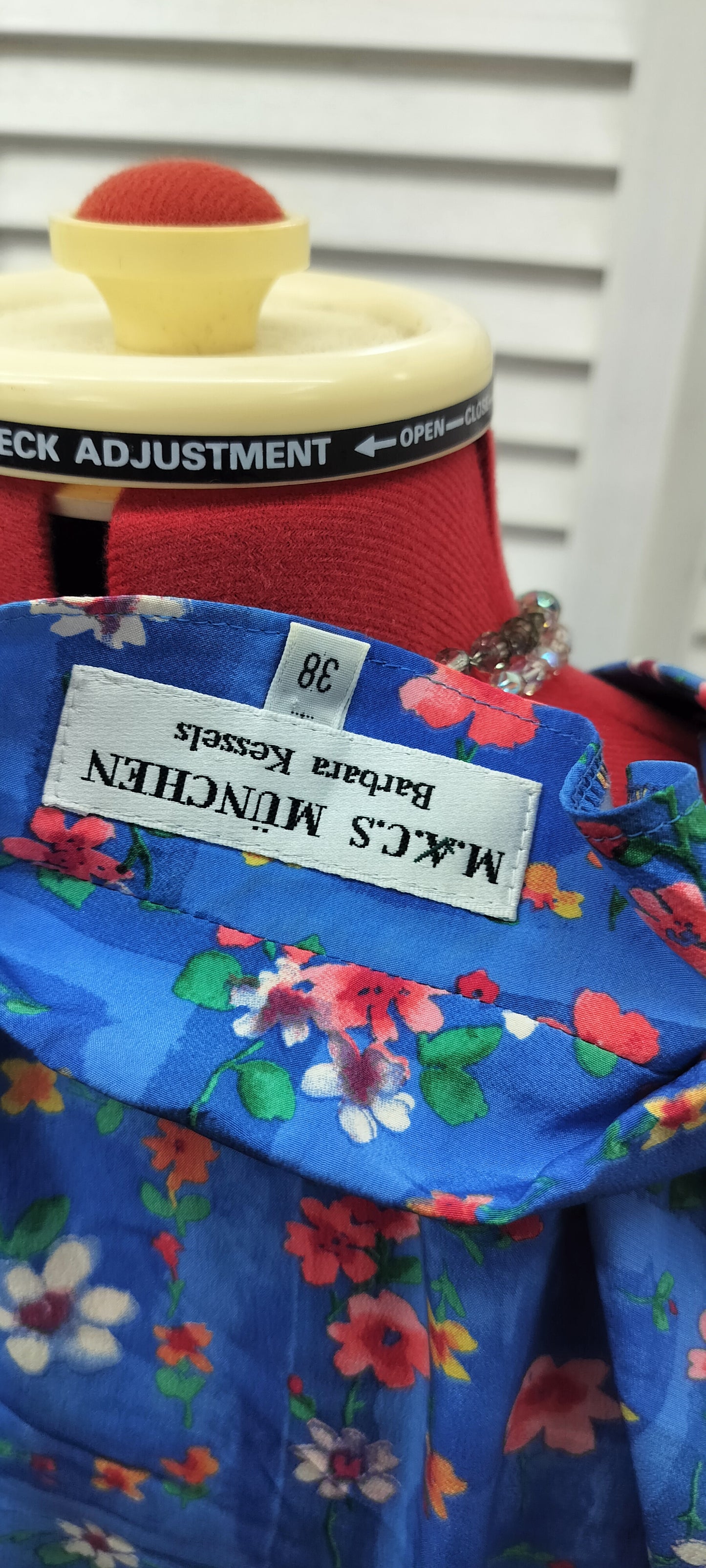 Beautiful European Barbara Kesseles dress , silk. Size-38.