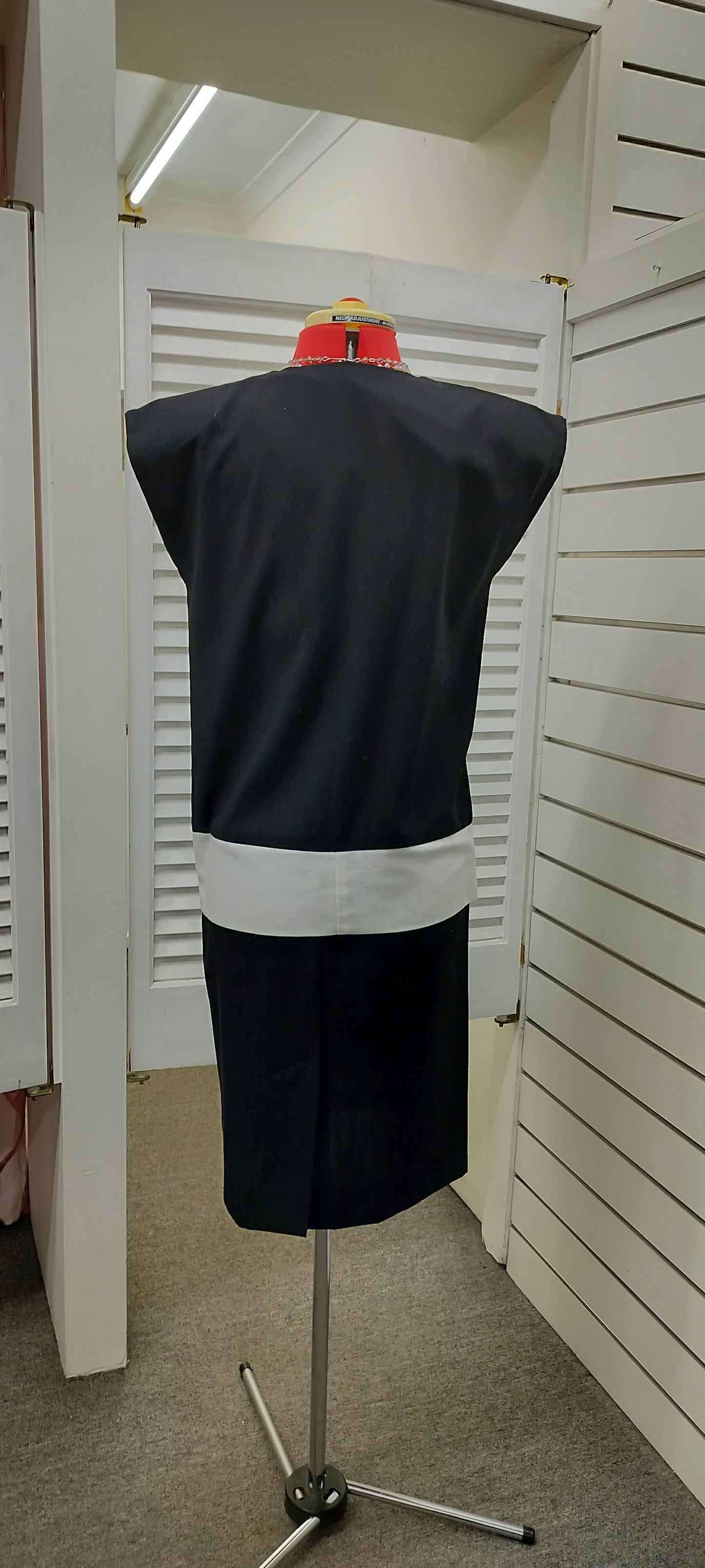 Black + White cotton 1920's style dress. Size- M.