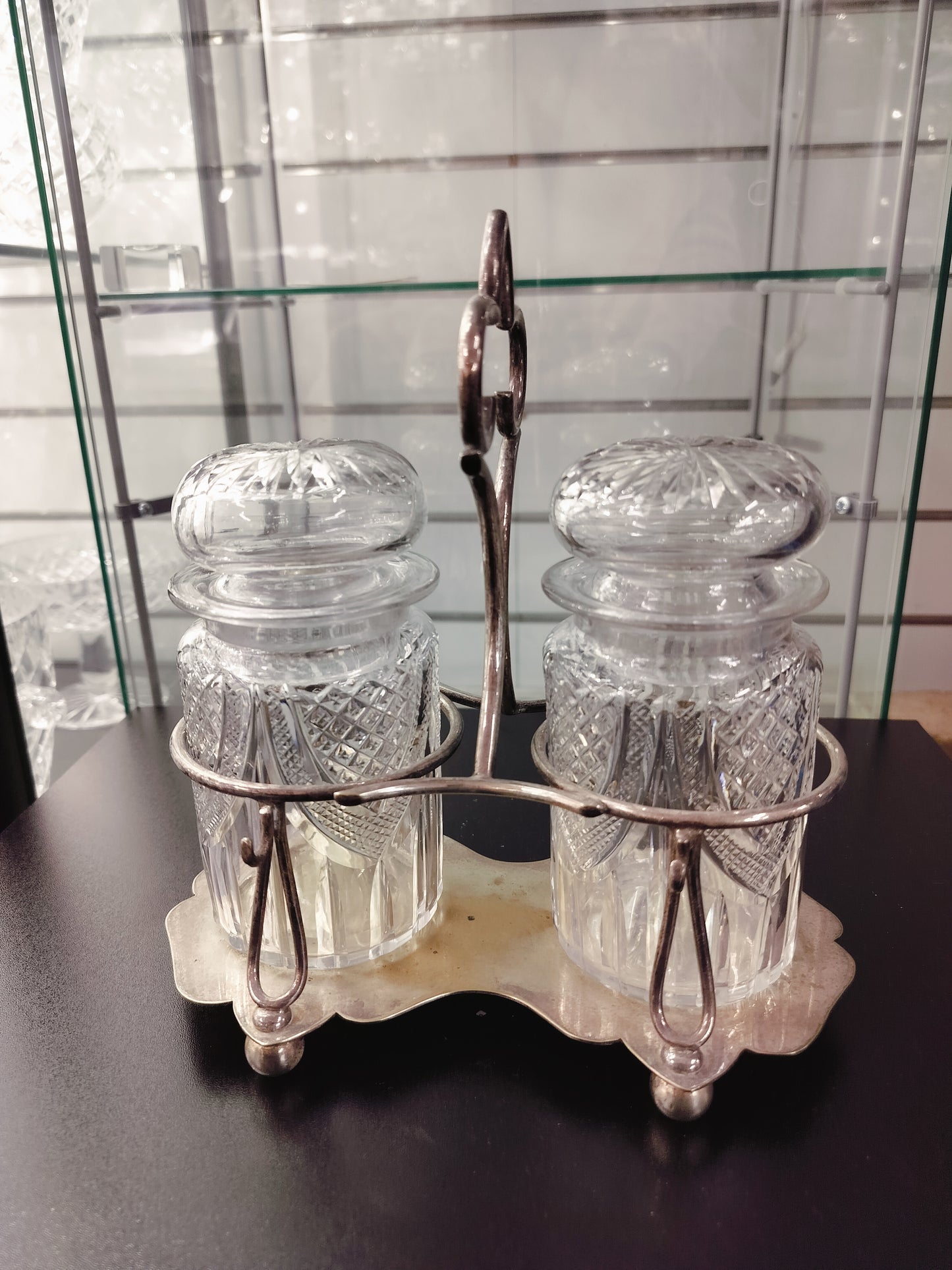 Crystal salt and pepper set with the holder.