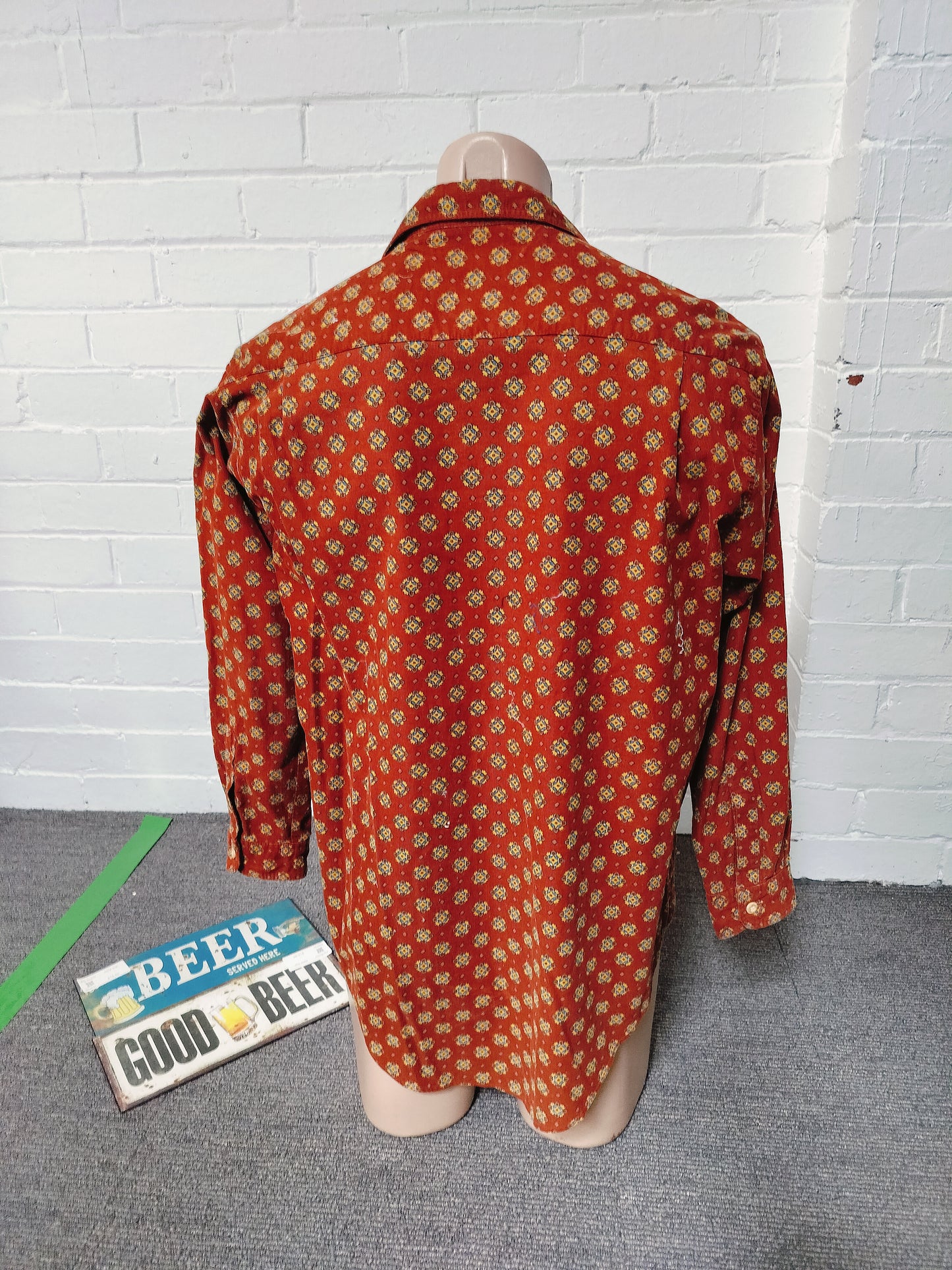 Rust Pattern fine pinwhale L/s shirt . Size - M .
