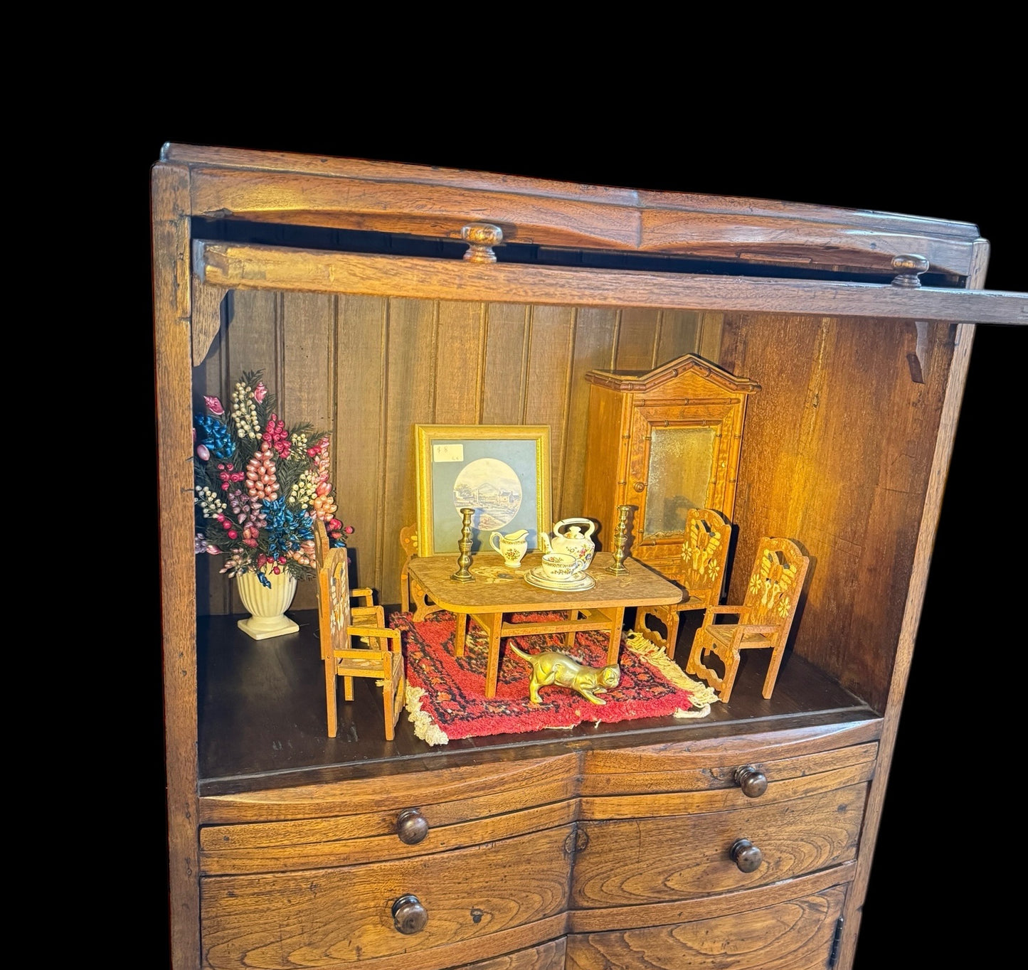 Vintage Mid-Century Elm Wood Cocktail Cabinet / Display Unit