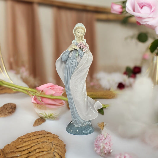 Lladro Our Lady with Flowers #5171 Large Figurine