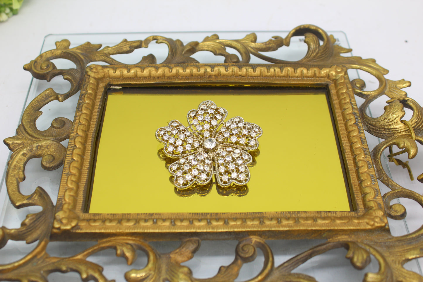 1950s USA Rhinestone Brooch
