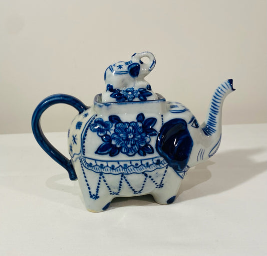 Ceramic Elephant Tea Pot