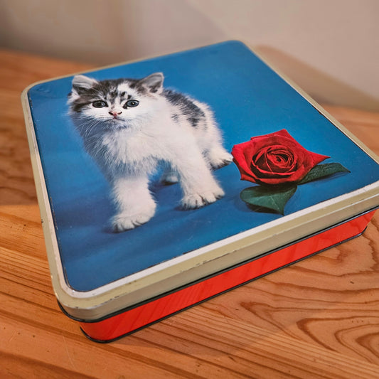 Large Cadbury Kitten Tin