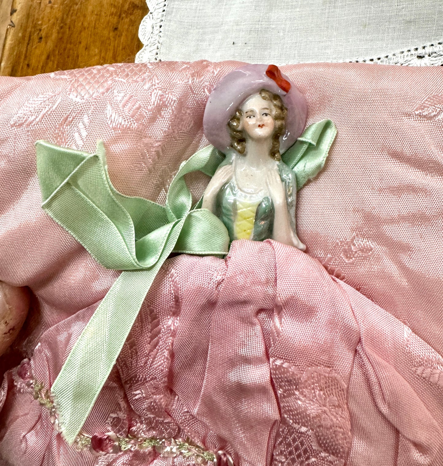 Half Doll Handle Chief Holder