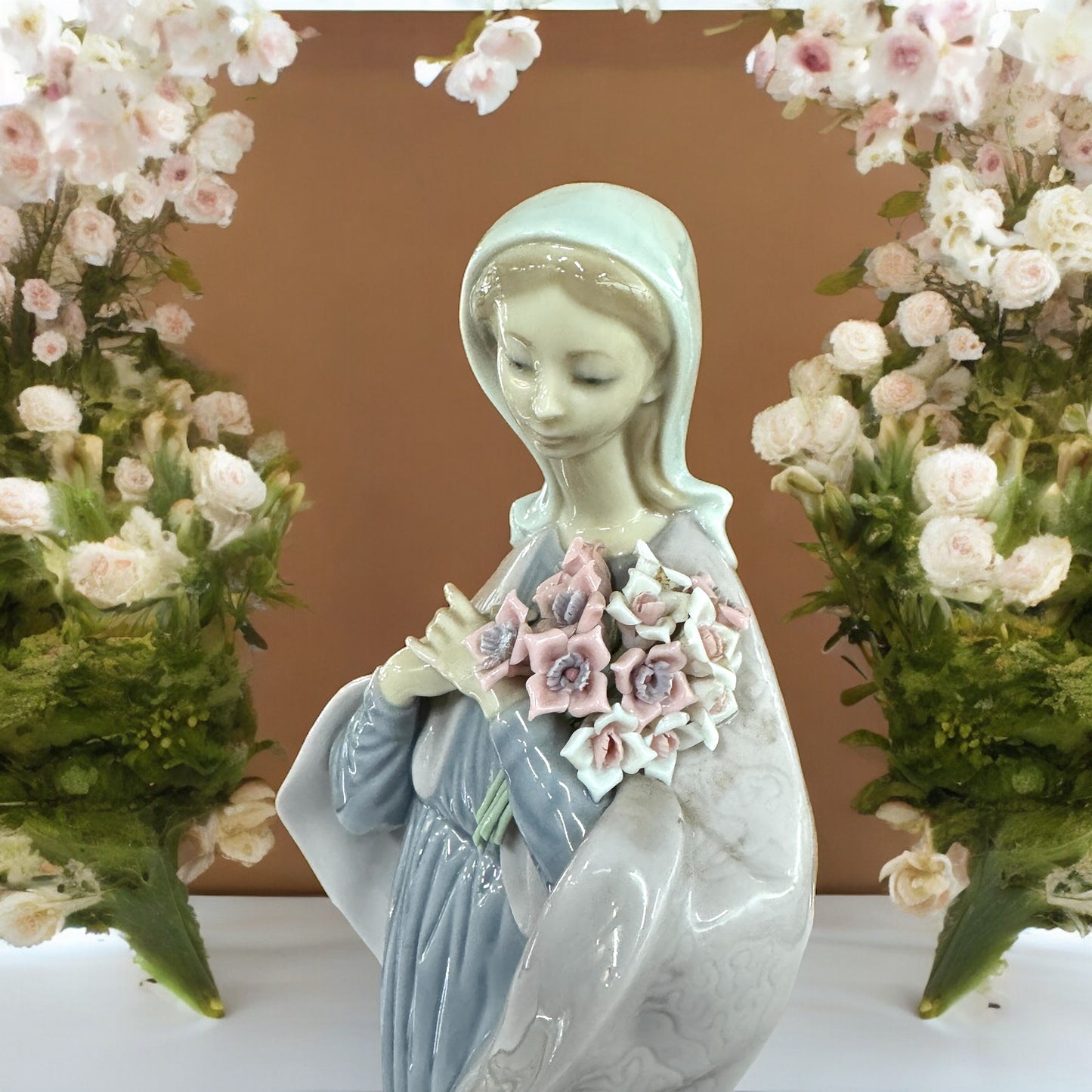 Lladro Our Lady with Flowers #5171 Large Figurine