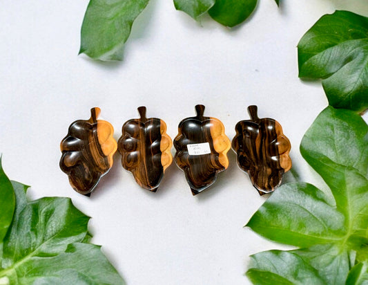 4x Wooden Leaf Dishes