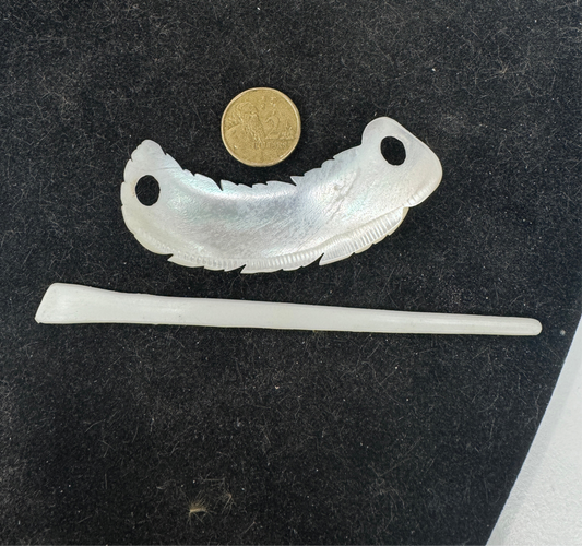 Mother of pearl shell hair clips, with plastic pin