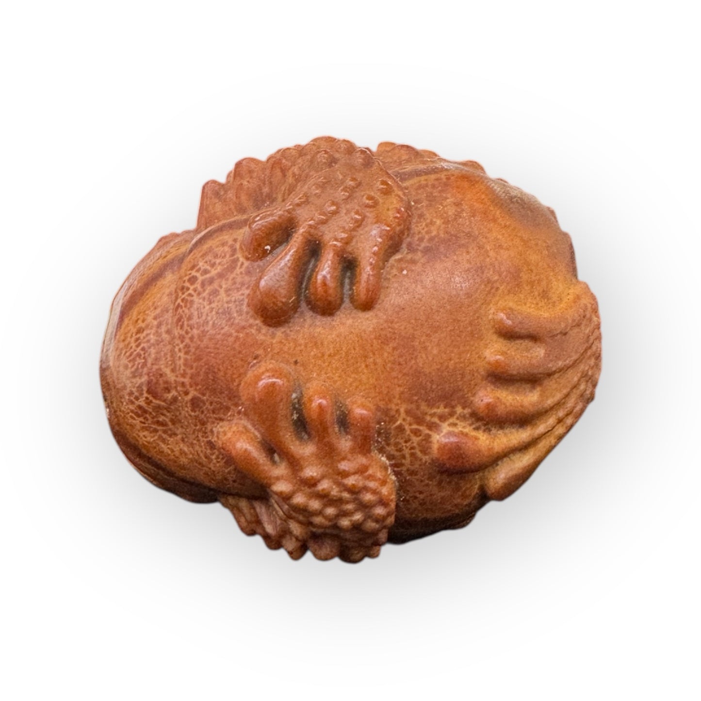 Olive Nut Carved 3 Legged Toad Statue,garden decor