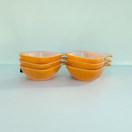 Brown Pyrex Crown Ramekin