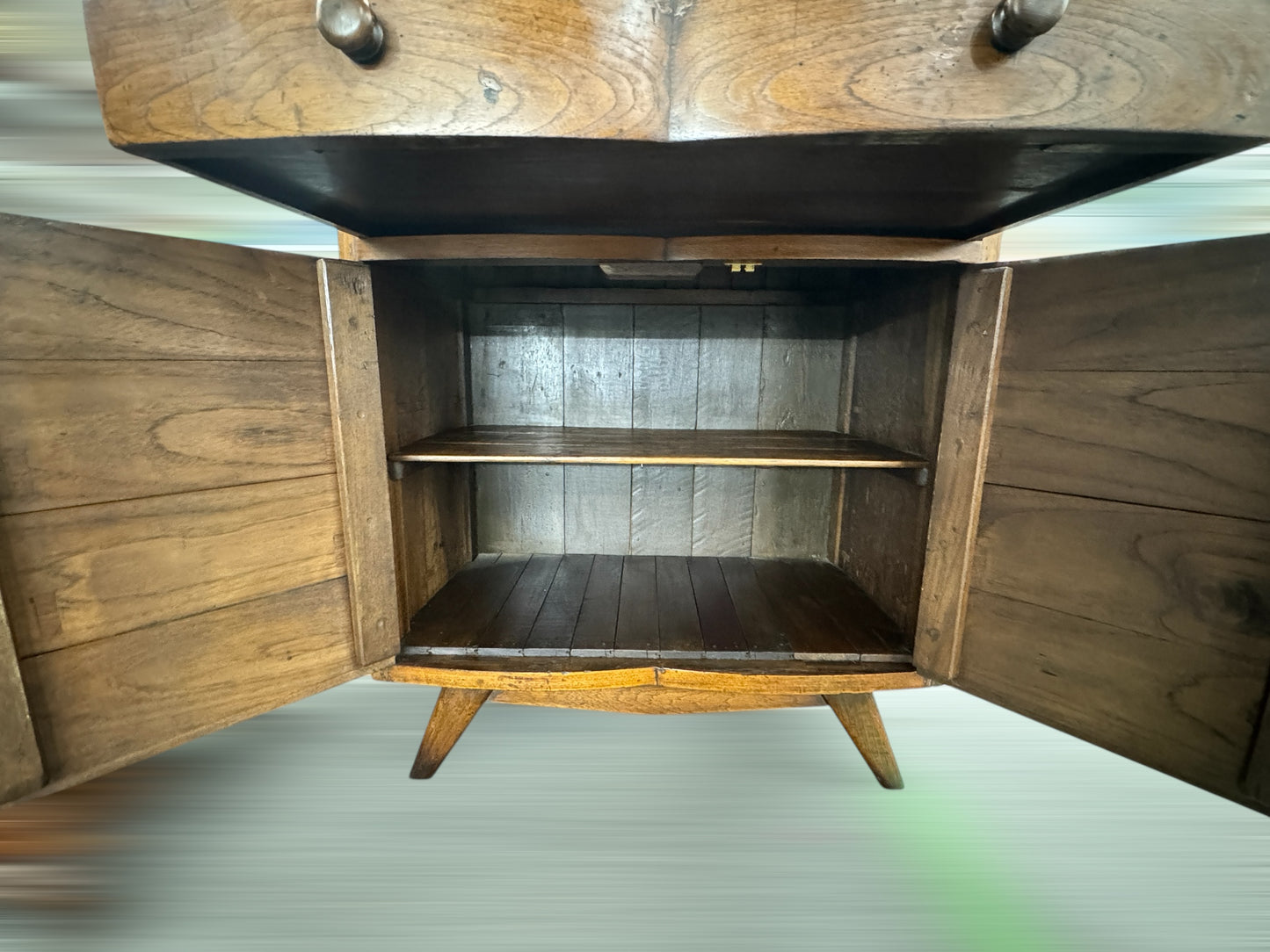 Vintage Mid-Century Elm Wood Cocktail Cabinet / Display Unit