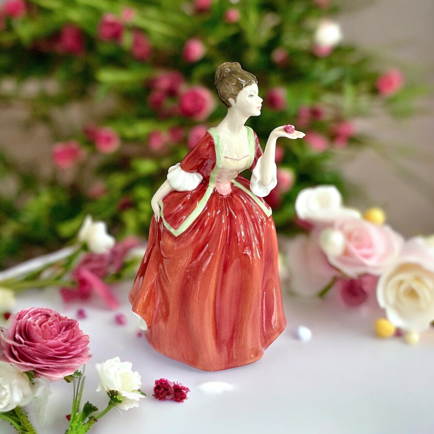 Royal Doulton FLOWER of LOVE 1996/1997
