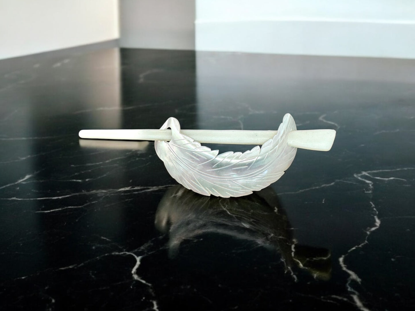 Mother of pearl shell hair clips, with plastic pin