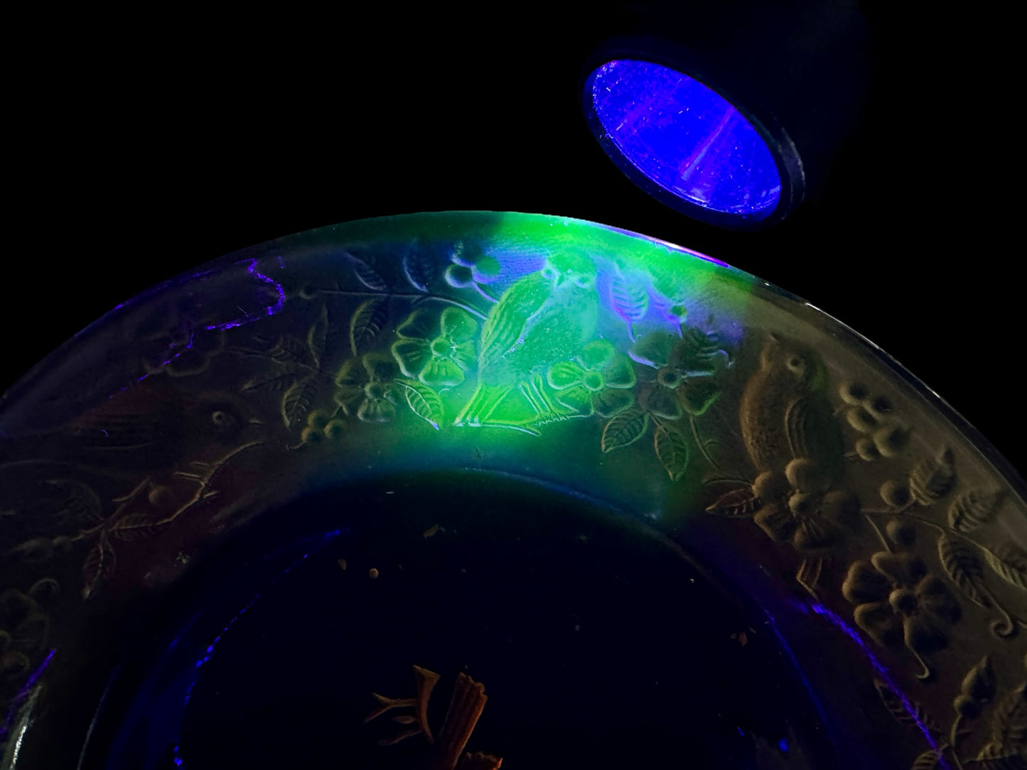 vtg Amber glass,Uranium glass plate,relief birds