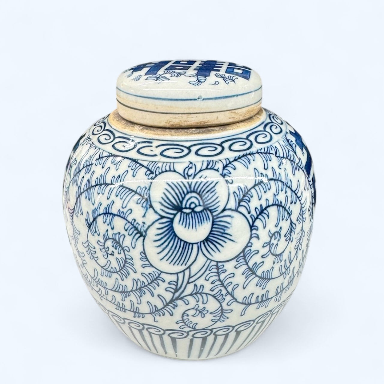 Chinese blue and white ginger jar With Double Happiness Pattern