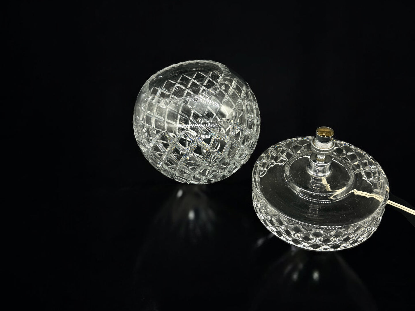 XL Crystal lamp,working order,vintage crystal lamp,mushroom shaped,mid century