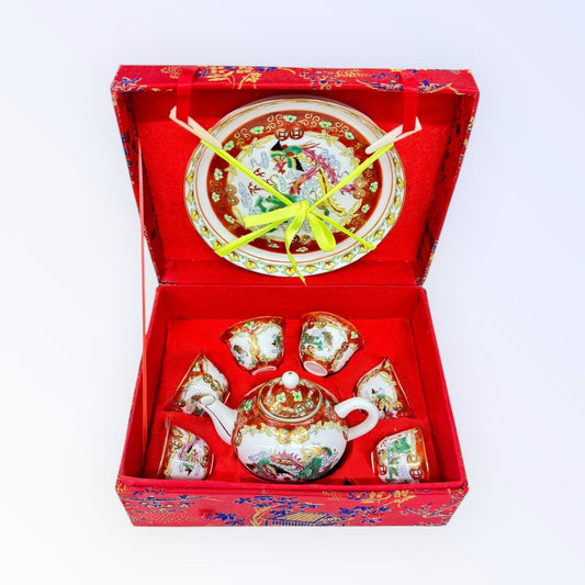 Vintage Chinese small tea set of five,hand painted with original box