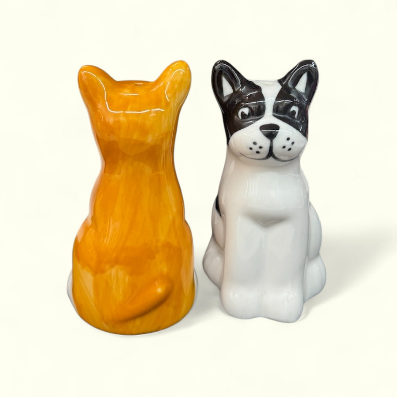 pair of dog salt and pepper shakers